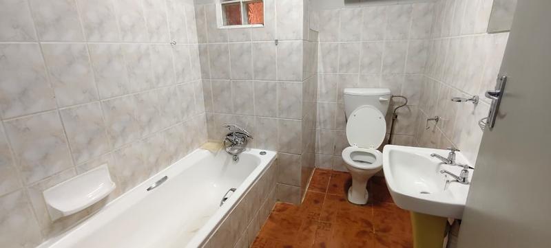 To Let 7 Bedroom Property for Rent in Die Bult North West